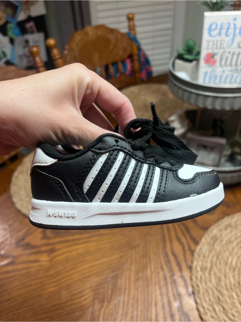 K-Swiss Kids Black & White Lace-Up Sneaker